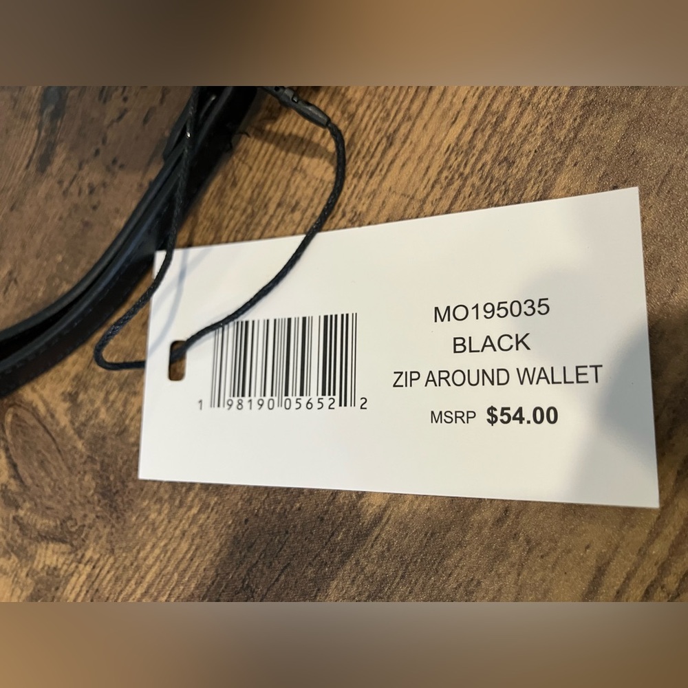 Steve Madden wallet - Picture 2 of 6